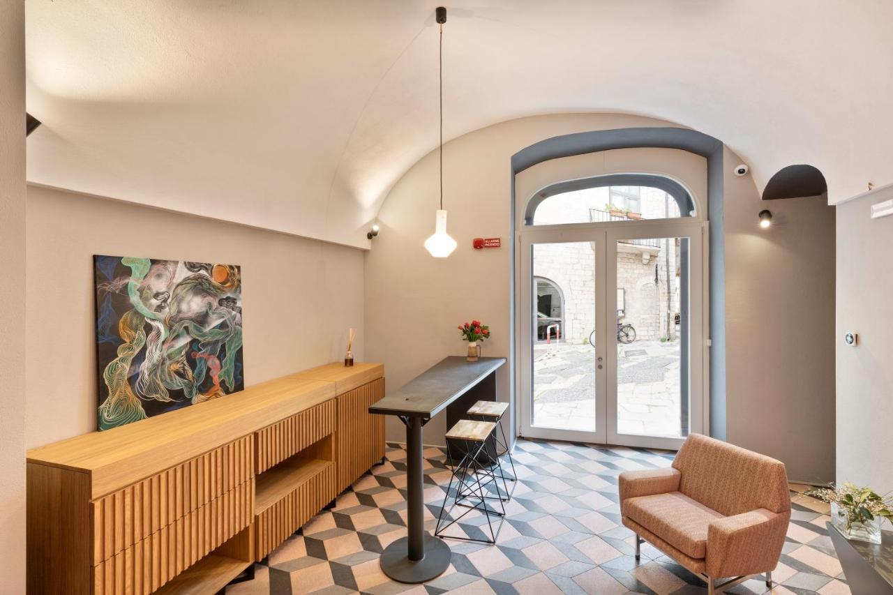 Palazzo Calo Aparthotel Бари Екстериор снимка