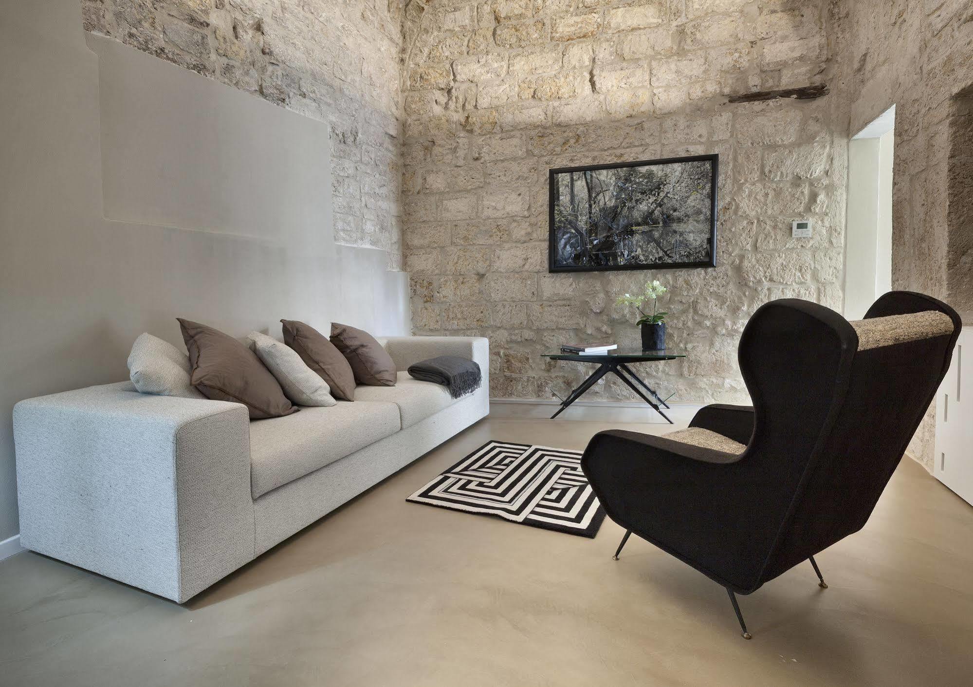 Palazzo Calo Aparthotel Бари Екстериор снимка