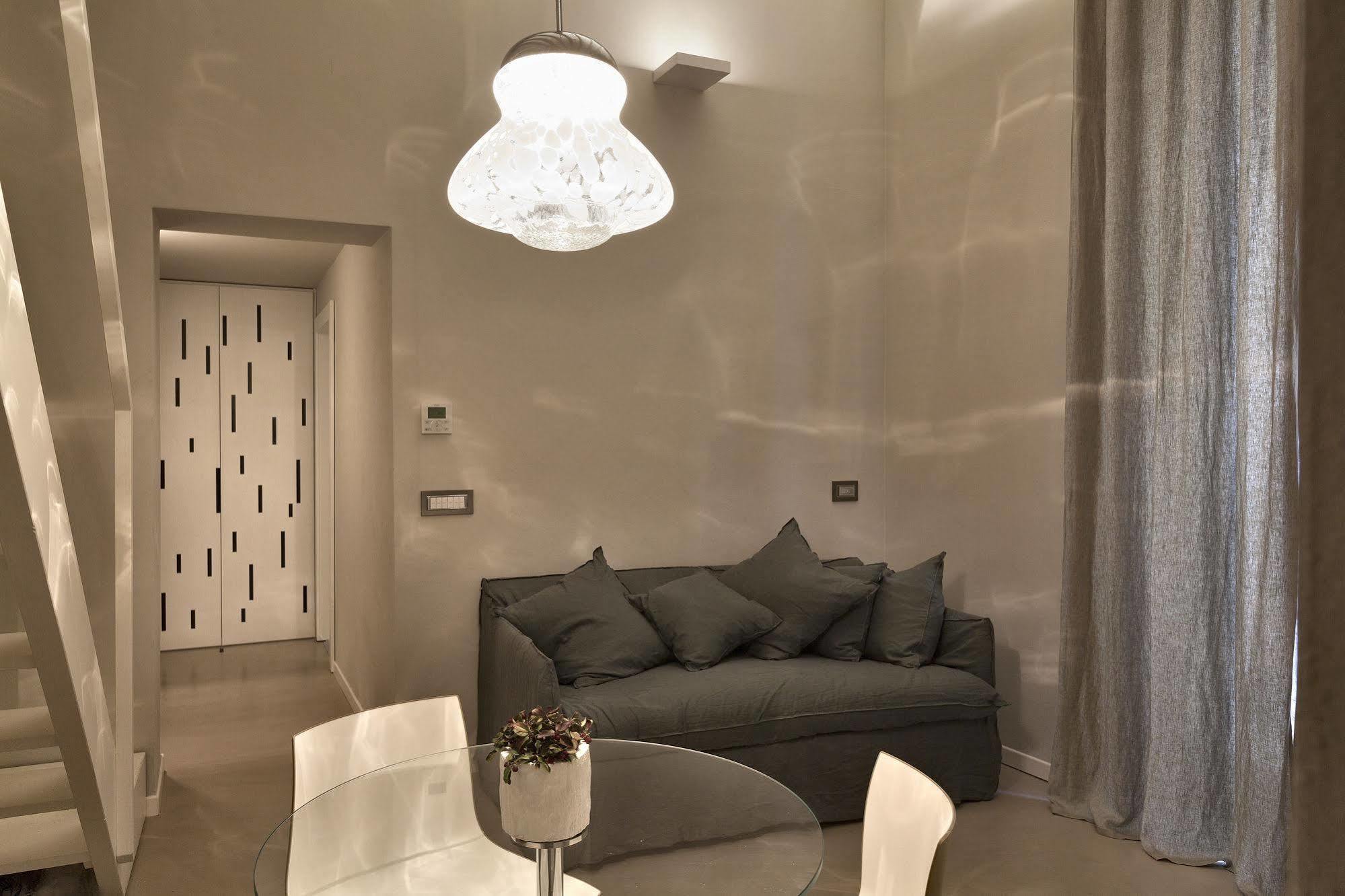 Palazzo Calo Aparthotel Бари Екстериор снимка