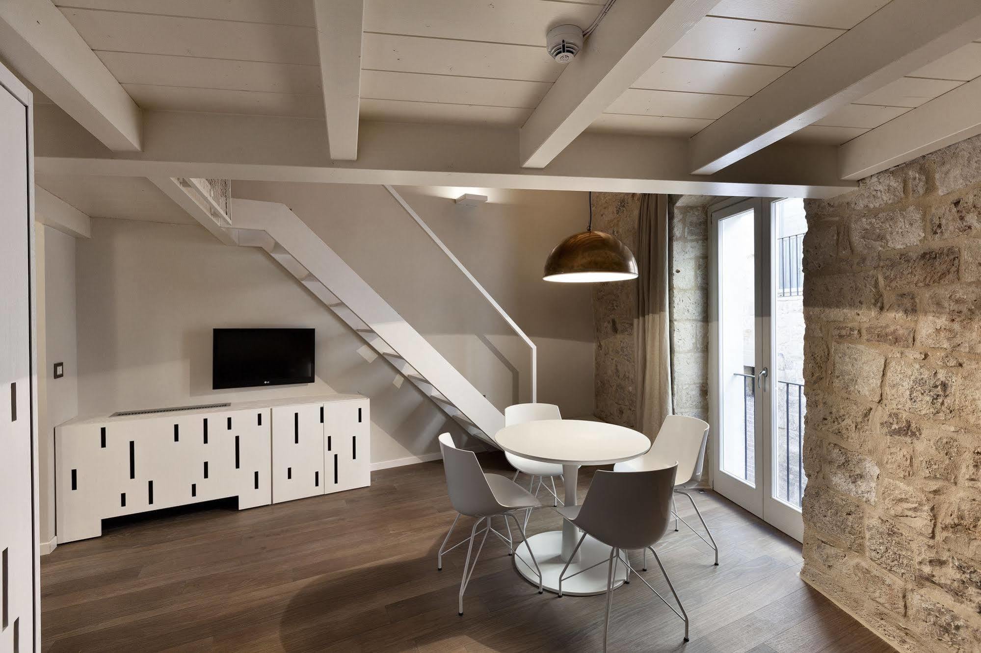 Palazzo Calo Aparthotel Бари Екстериор снимка